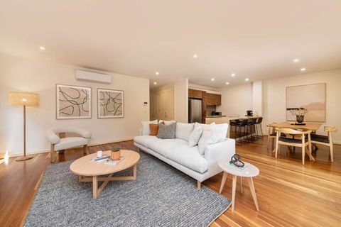 Esplanade Escape To The Brighton Beach Boxes - Timeshare Accommodation 0