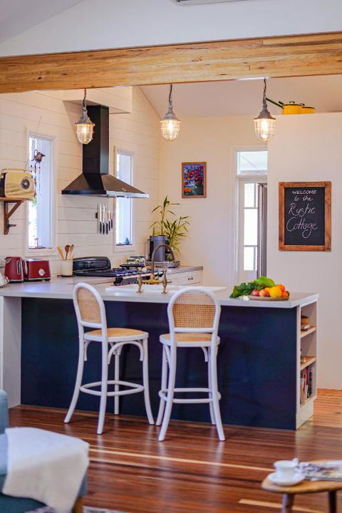 Entire Boutique Home - The Rustic Cottage - Canungra - Timeshare Accommodation 2