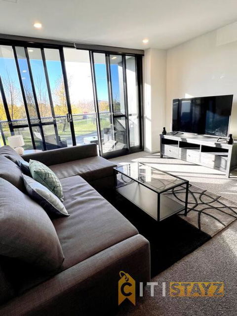 Fab In Phillip - 2bd 2bth Apt - Close To CBR Hospital - Timeshare Accommodation 4