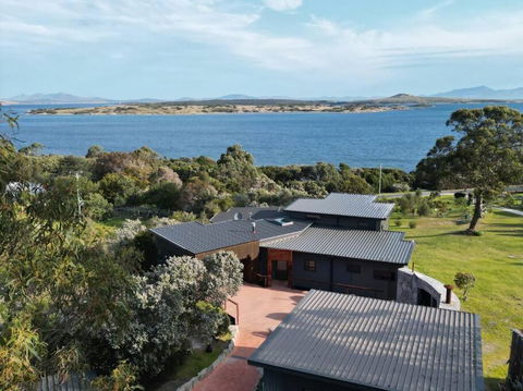 Faraway On Flinders Island - Timeshare Accommodation 0