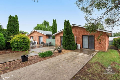 Fossicker Caravan Park - Timeshare Accommodation 3