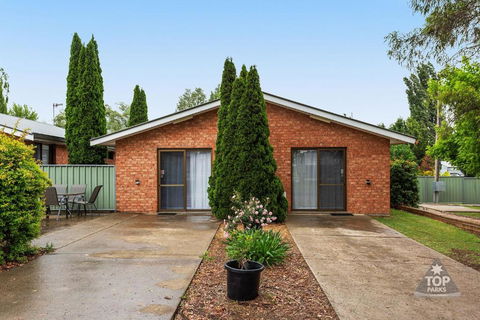 Fossicker Caravan Park - Timeshare Accommodation 2