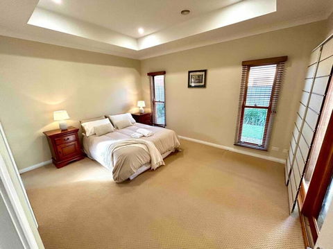Grand Retreat In Peaceful Street - Timeshare Accommodation 3