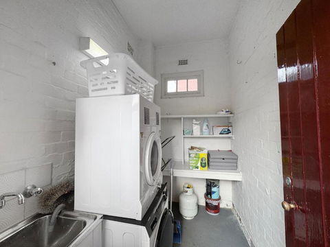 Ground Floor Apartment, 250 Metres To The Beach - Timeshare Accommodation 3