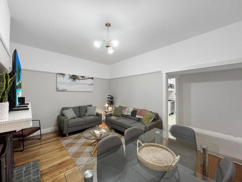 Ground Floor Apartment, 250 Metres To The Beach - Timeshare Accommodation 1