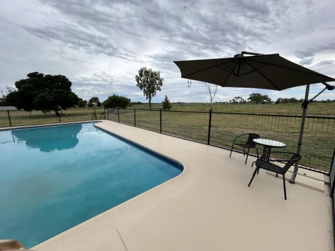 Happy Wanderer Motel Lake Boga ON THE LAKE WITH LAKE VIEWS - Timeshare Accommodation 1