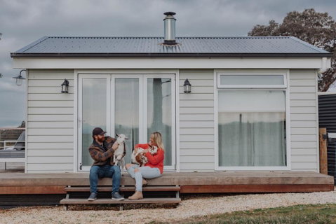 Gumnut Cottage Gippsland - Tiny Romantic Escape W King Bed Mountain Views - Timeshare Accommodation 1