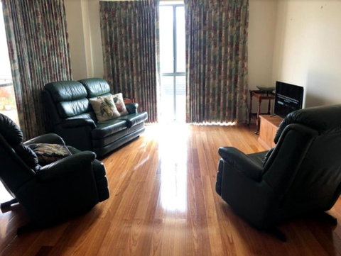 Ground Level 2BR 2BA Apartment W Courtyard - Timeshare Accommodation 0
