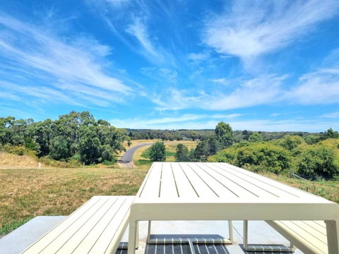 Hilltop Retreat Creswick - Timeshare Accommodation 0