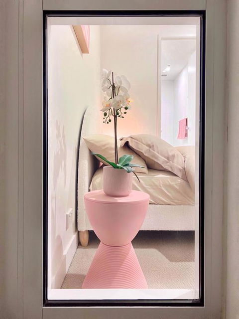 Indulge Luxury Holiday Near Brighton Beach With Private Garden Parking - Timeshare Accommodation 0