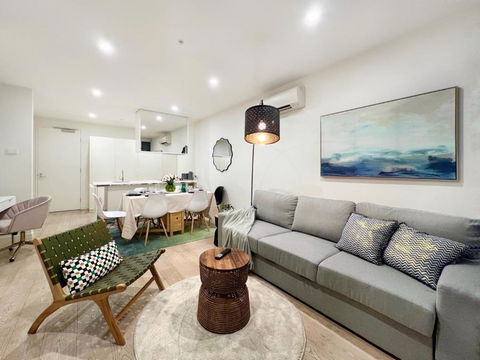 Indulge Luxury Holiday Near Brighton Beach With Private Garden Parking - Timeshare Accommodation 1