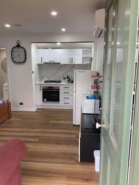 Hughesdale Private Studio - Timeshare Accommodation 3