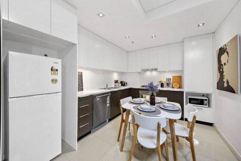 All Amenities Only Downstairs, 20 Mins To CBD - Timeshare Accommodation 3