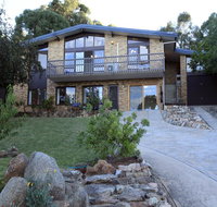 Alpine Apartment - Great location with views of Lake Jindabyne - Timeshare Accommodation