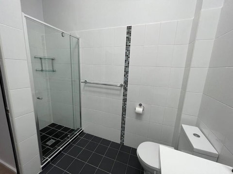 Modern 2 Bedroom Warehouse Conversion - Timeshare Accommodation 2