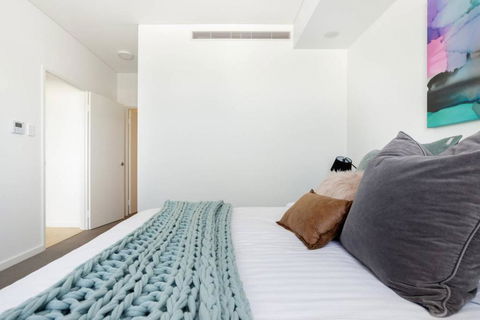 Minimalist Penthouse Condo With Skyline Vistas - Timeshare Accommodation 2