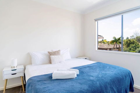 Modern Home In Central Oakleigh East - Timeshare Accommodation 1