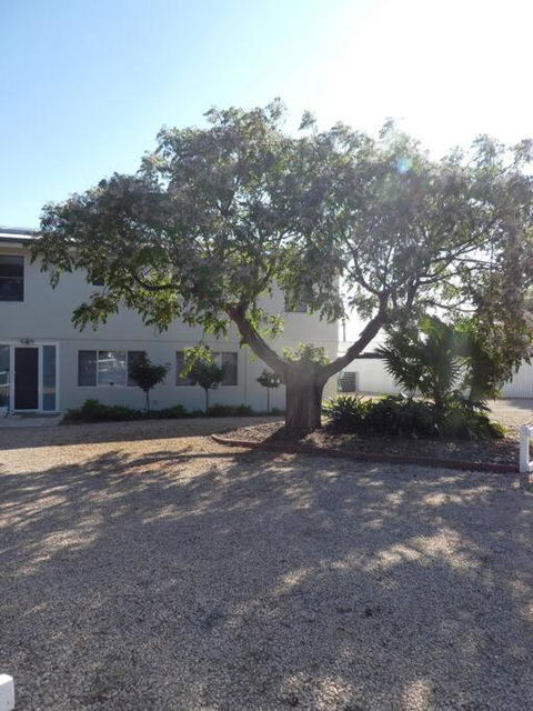 Moonta Bay Stylish Large Home 3 Min Walk From Beach And Jetty - Timeshare Accommodation 0