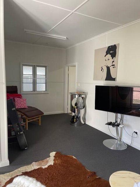 Mt Emlyn Farm Cottage - Timeshare Accommodation 3