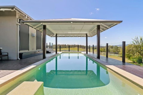Mountain Majesty With Poolside Relaxing Getaway - Timeshare Accommodation 1