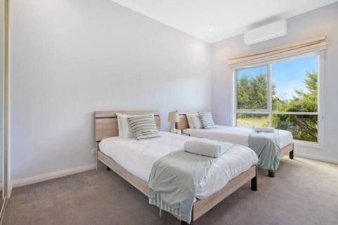 Narre Warren Farm Farm 20 People - Timeshare Accommodation 2