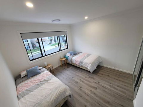 New 5 Bedroom House In Rousehill - Timeshare Accommodation 3