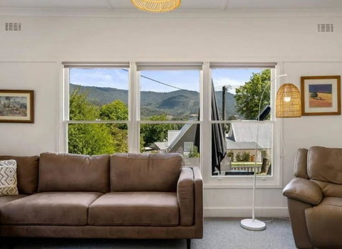 Mount Beauty 3BR Home - Timeshare Accommodation 3