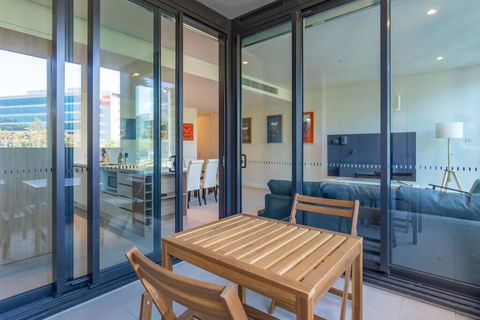 Next To Station Family & Friend Free Parking - Timeshare Accommodation 1