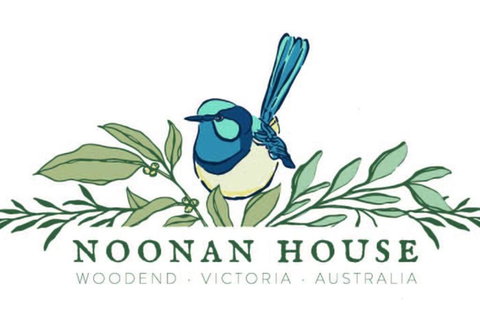 Noonan House, 5 Bedrooms. Hop & Skip To Town - Timeshare Accommodation 1