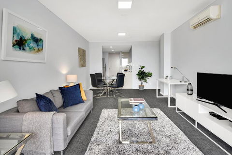 North Sydney Large Two Bedroom MIL2252402 - Timeshare Accommodation 0