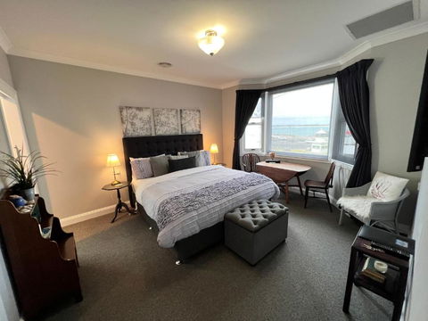 Number 10 -King Bed With Breakfast - Timeshare Accommodation 0