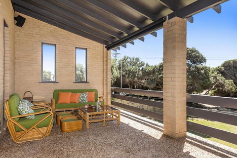 Ocean Close - Spacious Beach House - Timeshare Accommodation 2