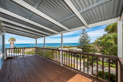 Ocean Vista Large Modern Home With Ocean Views - Timeshare Accommodation 3