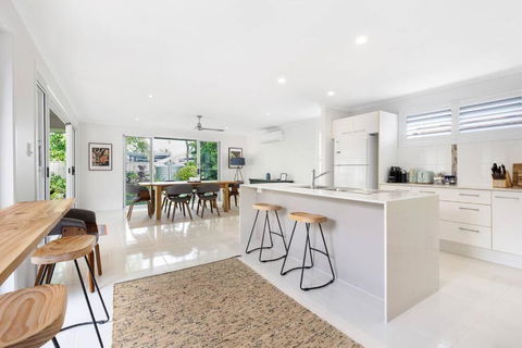 OCEAN55- Mooloolaba Family Holiday Home - Timeshare Accommodation 0