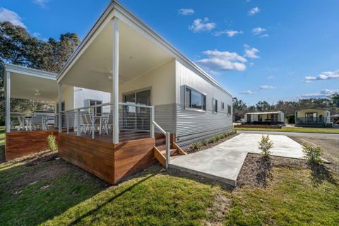 Painters Island Holiday Park - Timeshare Accommodation 0