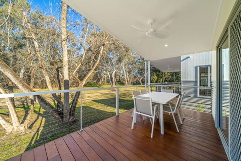 Painters Island Holiday Park - Timeshare Accommodation 1