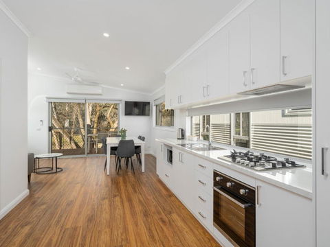 Painters Island Holiday Park - Timeshare Accommodation 2