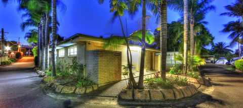 Paradise Palms Caravan Park - Timeshare Accommodation 3