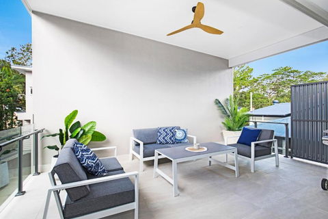 Park Avenue Terrace House Sleeps 9 - Timeshare Accommodation 3