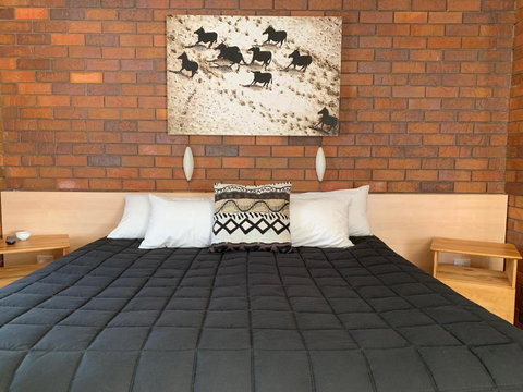 Peter Allen Motor Inn - Timeshare Accommodation 2