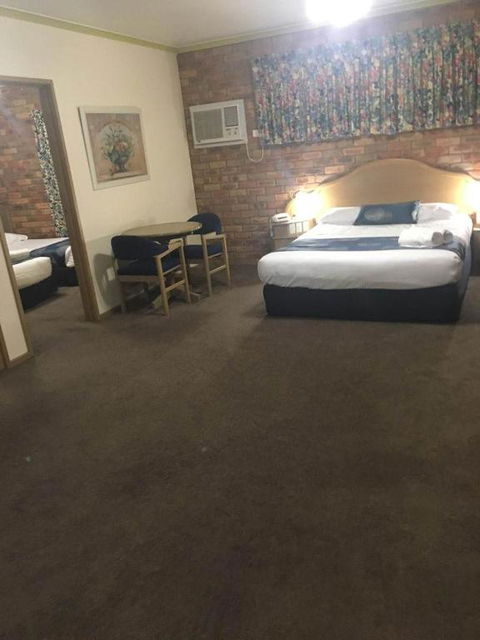 Pines Country Club Motor Inn - Timeshare Accommodation 2