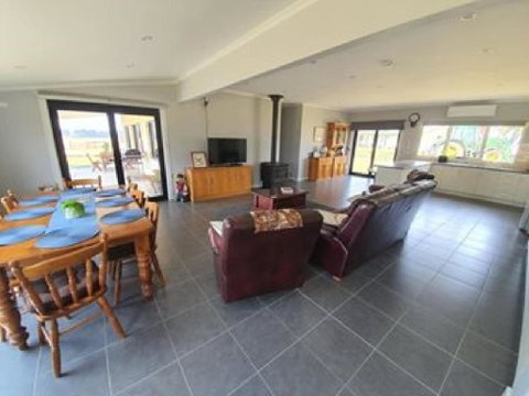 Pleasant Hill BnB - Timeshare Accommodation 3
