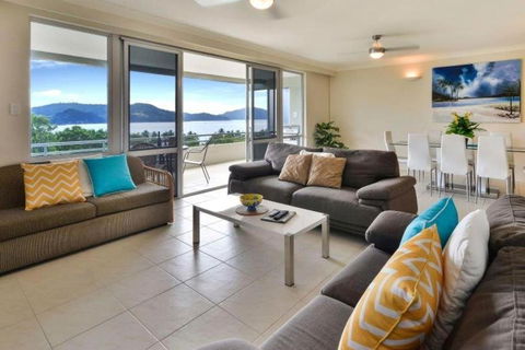 Poinciana Lodges - Ocean Views - Timeshare Accommodation 2