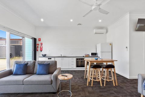 Port Lincoln Shark Apartment 5 - Timeshare Accommodation 1