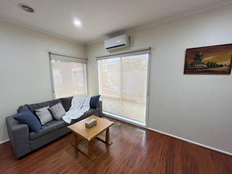 Quiet Family Home Near Knox, Caribbean Gardens - Timeshare Accommodation 2