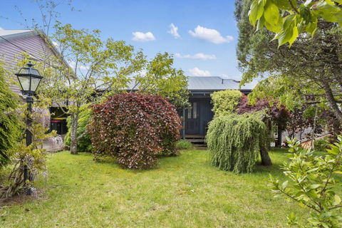Pristine Mountain Retreat With Expansive Views - Timeshare Accommodation 3