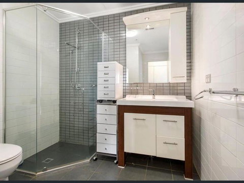 Private Room With Shared Washroom Only In 3bhk Apartment - Timeshare Accommodation 2