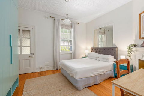 Quaint 3-Bed Heritage Home In The Heart Of Sydney - Timeshare Accommodation 1