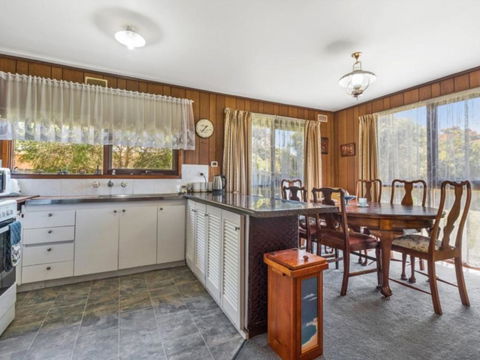 Raymond Coastal Cottage - Timeshare Accommodation 1