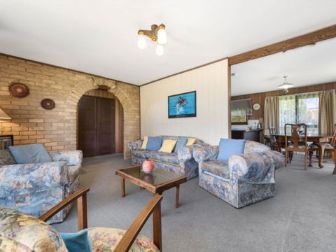 Raymond Coastal Cottage - Timeshare Accommodation 3